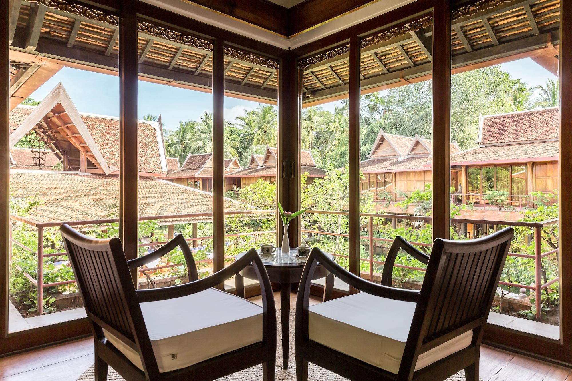 Angkor Village Hotel - Small Luxury Hotels Of The World Siem Reap Bagian luar foto A view of the resort