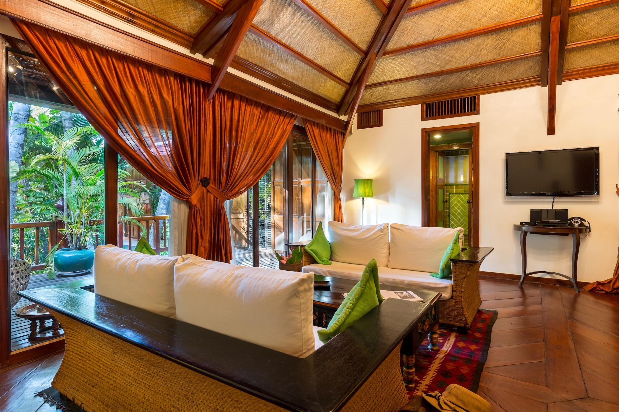 Angkor Village Hotel - Small Luxury Hotels Of The World Siem Reap Bagian luar foto