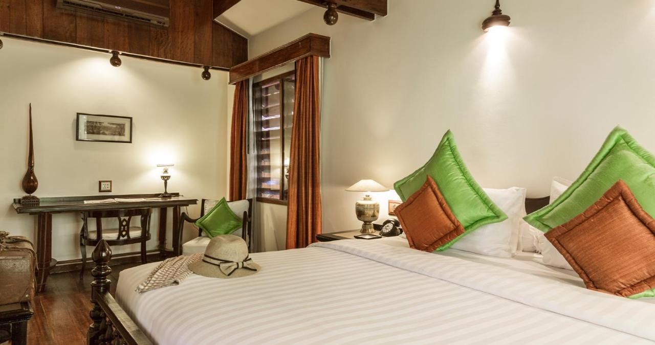 Angkor Village Hotel - Small Luxury Hotels Of The World Siem Reap Bagian luar foto A room at the hotel