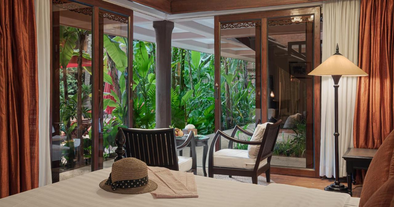 Angkor Village Hotel - Small Luxury Hotels Of The World Siem Reap Bagian luar foto